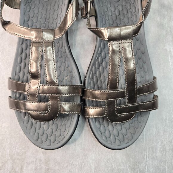 Clarks Open Toe T Strap Sandals Sz 11 Bronze Flat Casual Walking Strappy Comfort - Picture 8 of 13